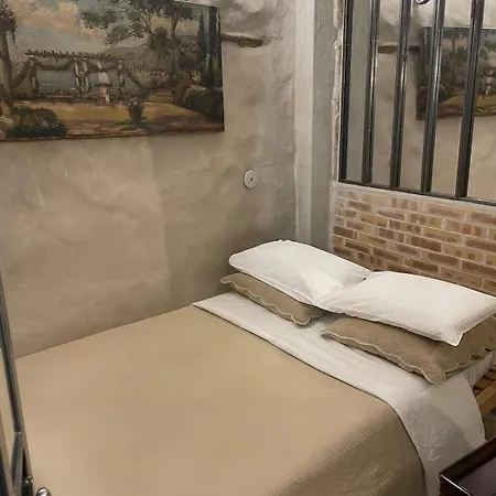 Marais Romantique Centre 4