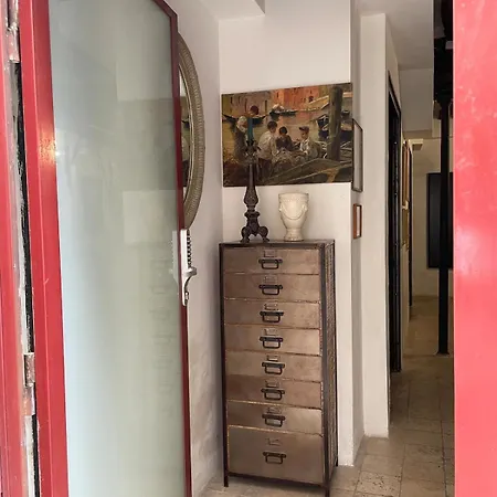 Marais Romantique Centre 4 شقة فندقية 4*