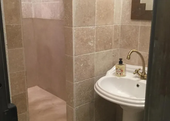 Apartmanhotel Marais Romantique Centre 4 4*