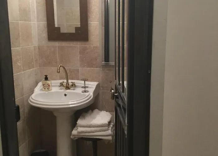 Marais Romantique Centre 4