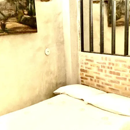 Ξενοδοχείο με διαμερίσματα Marais Romantique Centre 4