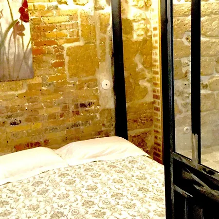 Ξενοδοχείο με διαμερίσματα Marais Romantique Centre 4