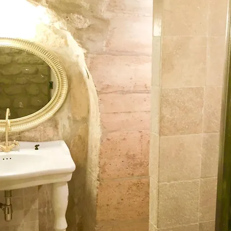 Ξενοδοχείο με διαμερίσματα Marais Romantique Centre 4 4*