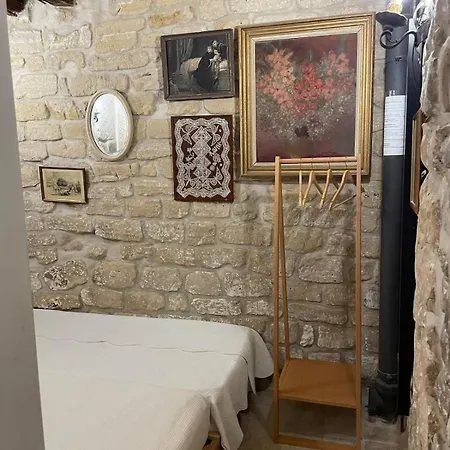 公寓式酒店 Marais Romantique Centre 4 4*