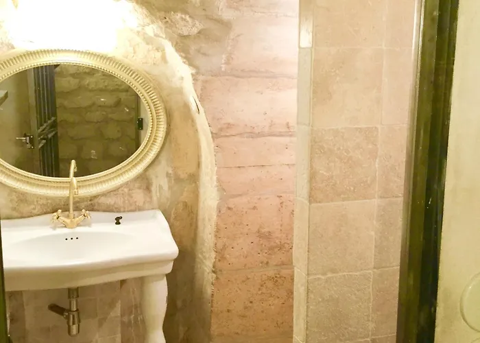 Aparthotel Marais Romantique Centre 4 4*