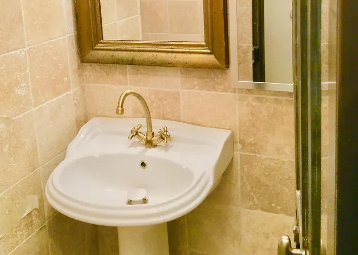 Aparthotel Marais Romantique Centre 4 4*